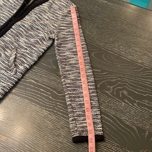 J.CREW Cardigan Sweater Black White Boucle 03509, Size XS - Picture 5 of 13